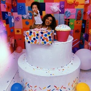 Meet your Posher, Gigi